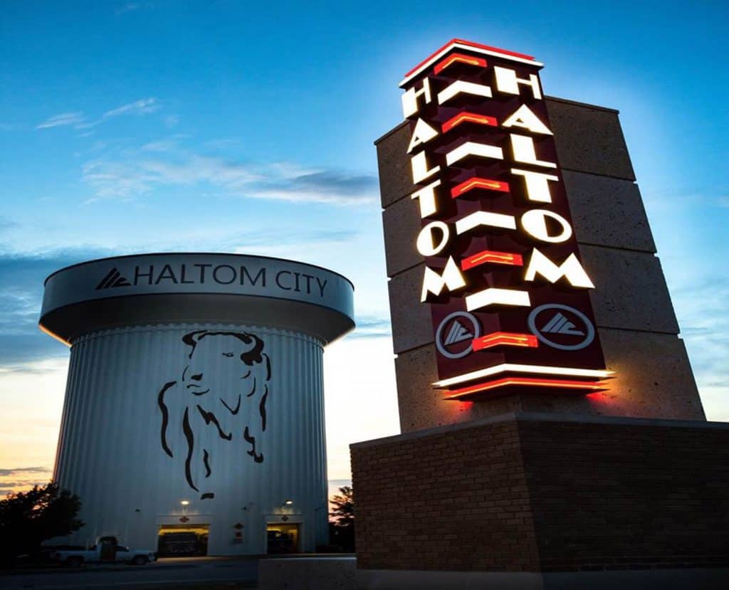 Concrete contractors in Haltom City, TX