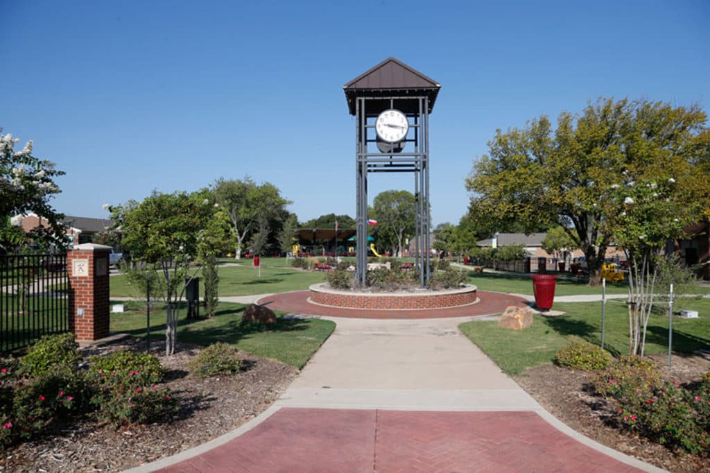 Concrete contractors in Kenedale, TX